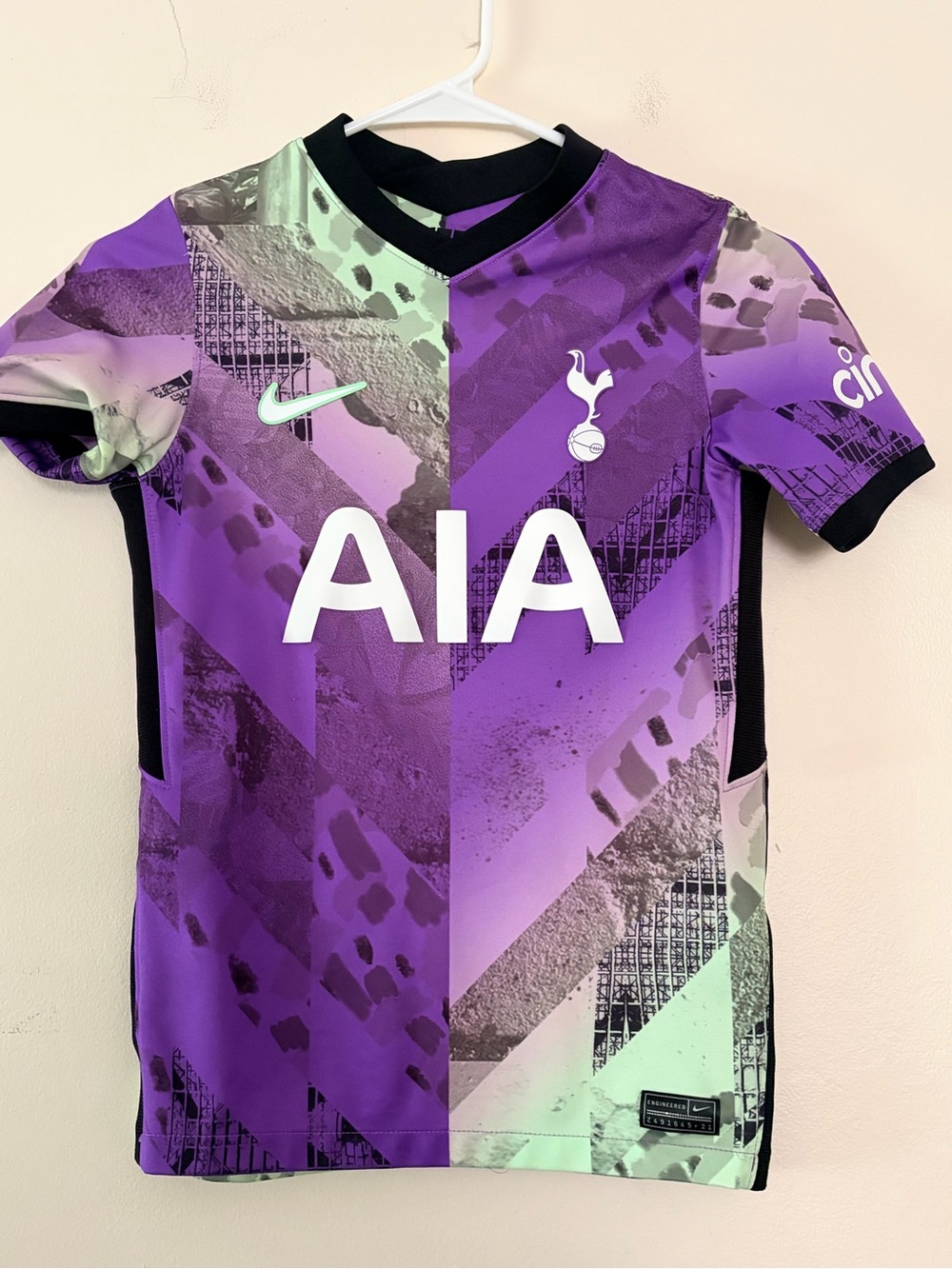 Nike Tottenham Hotspur 2021-22 Purple/Green Third Jersey Kit Youth Medium